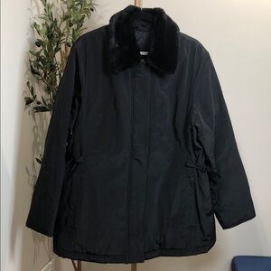 Jones New York Elegant Black Pea Coat with Plush Collar (CB)